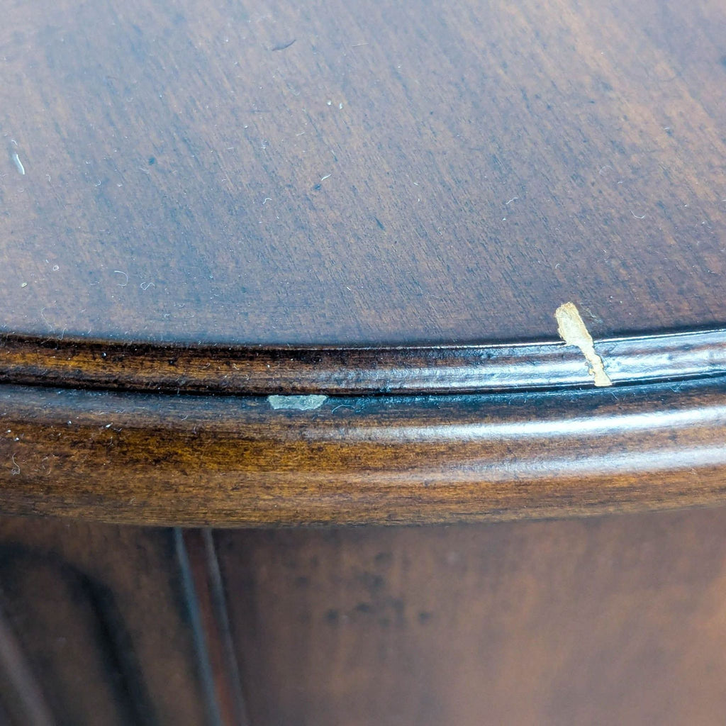 Hekman Oval Drum Table