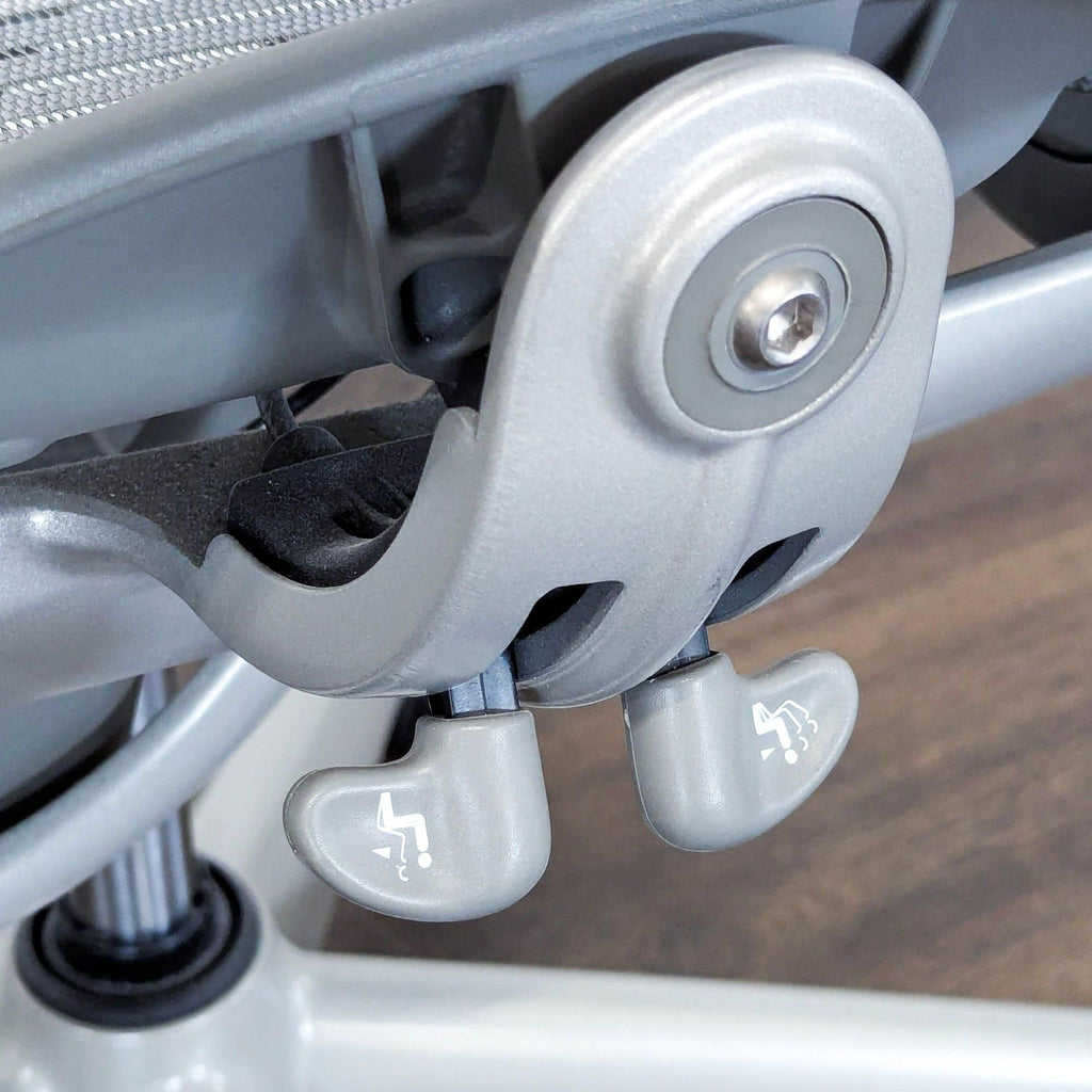 Herman Miller Aeron Ergonomic Office Chair - Light Gray Mesh
