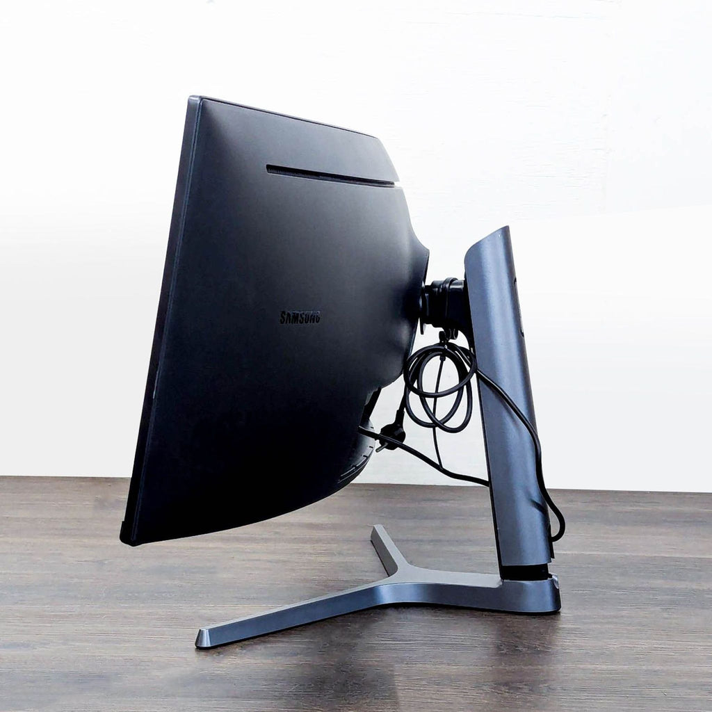 Samsung Ultra-Wide Curved Monitor – Immersive 49" Display - Accepted Offer (7.89% discount)