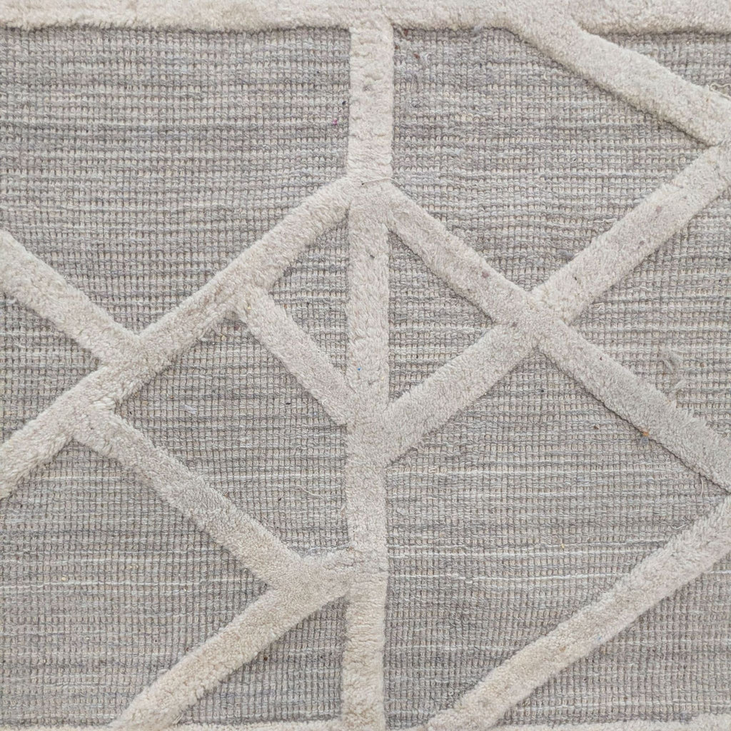 Signature Design by Ashley Modern Geometric Karah 8x10 Area Rug, Gray and Cream - Accepted Offer (44.44% discount)