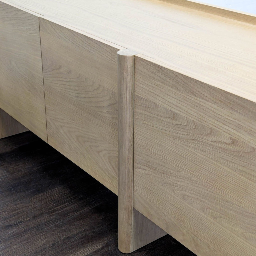 Article Torme Media Unit