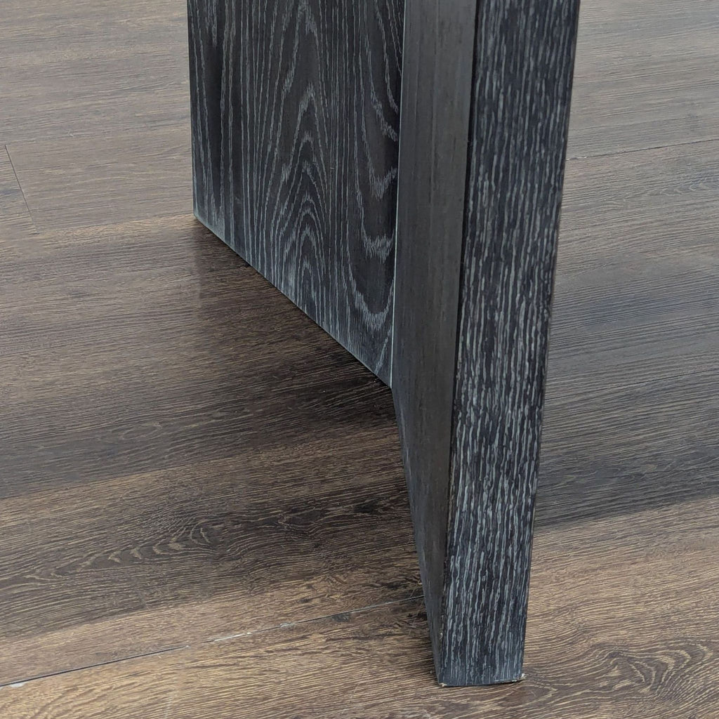 Williams Sonoma Knife Edge Expandable Dining Table
