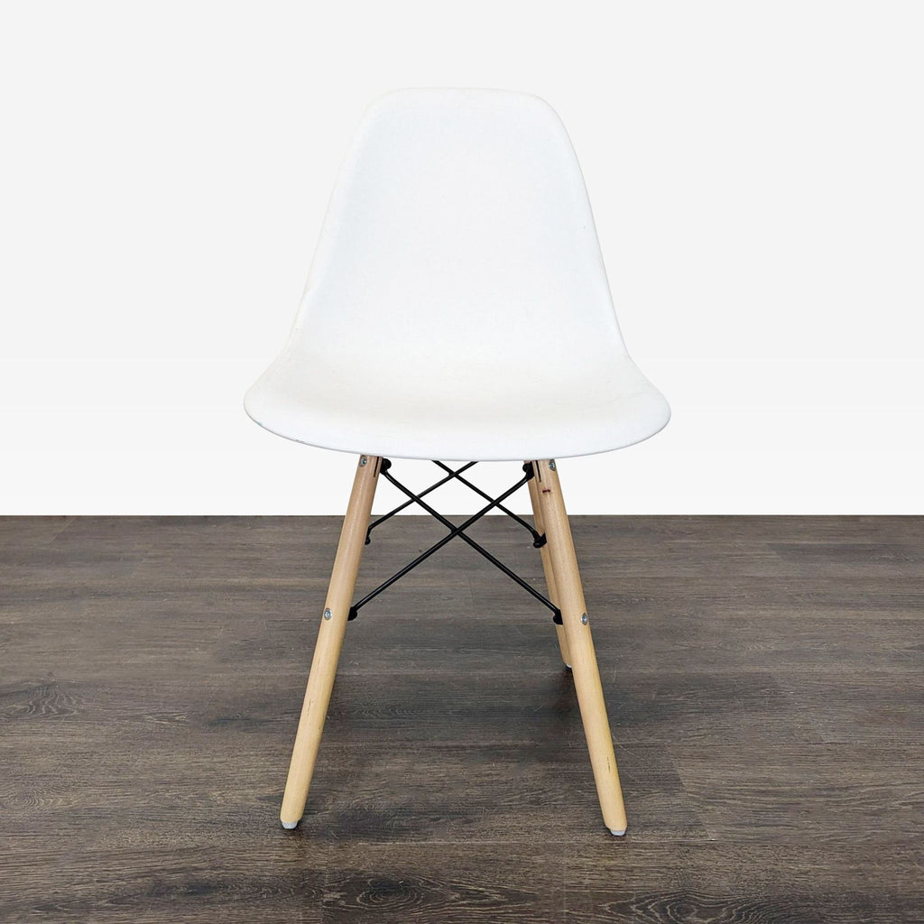 Set of Six Mid-Century Modern Dining Chairs
