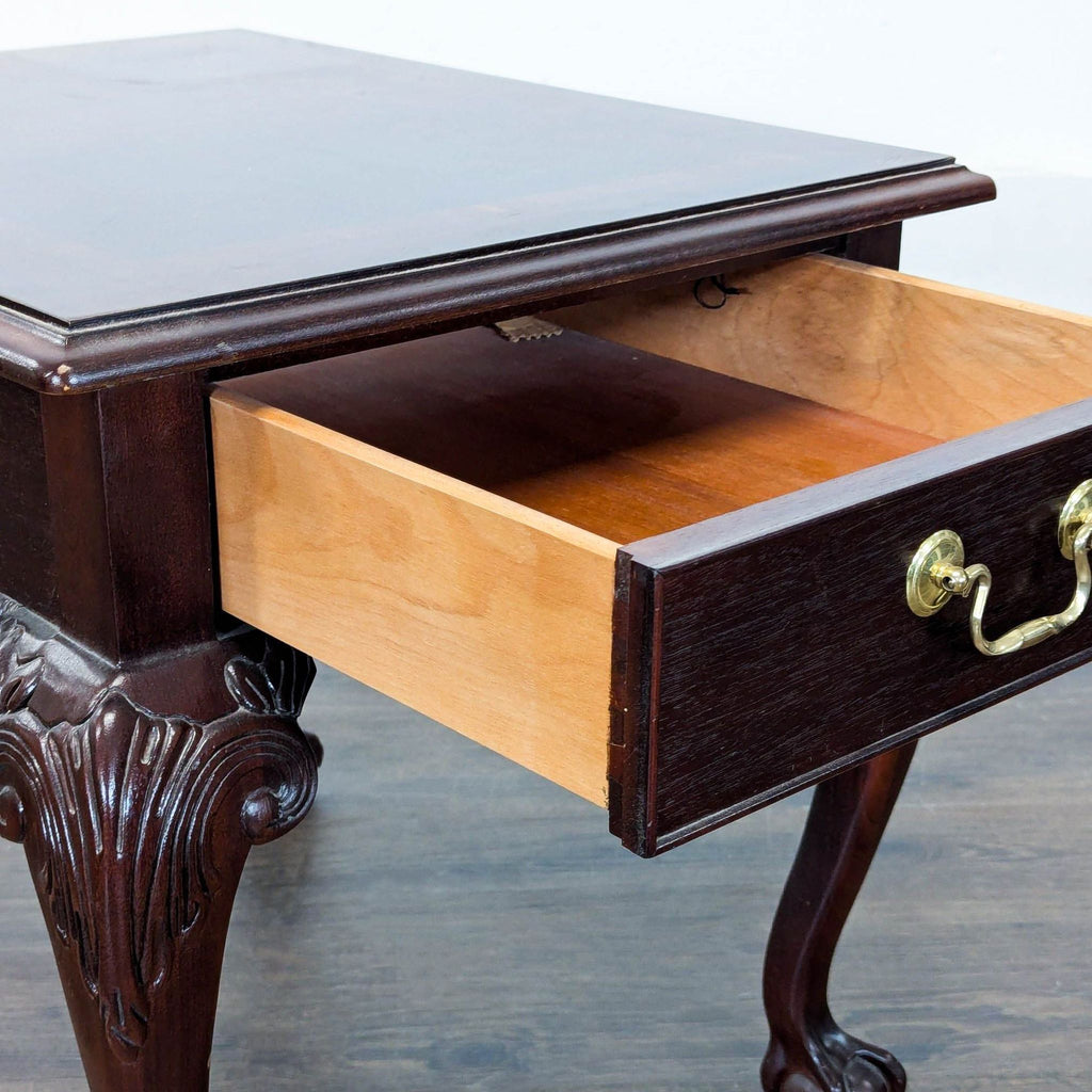 Vintage 1994 Thomasville Mahogany End Table