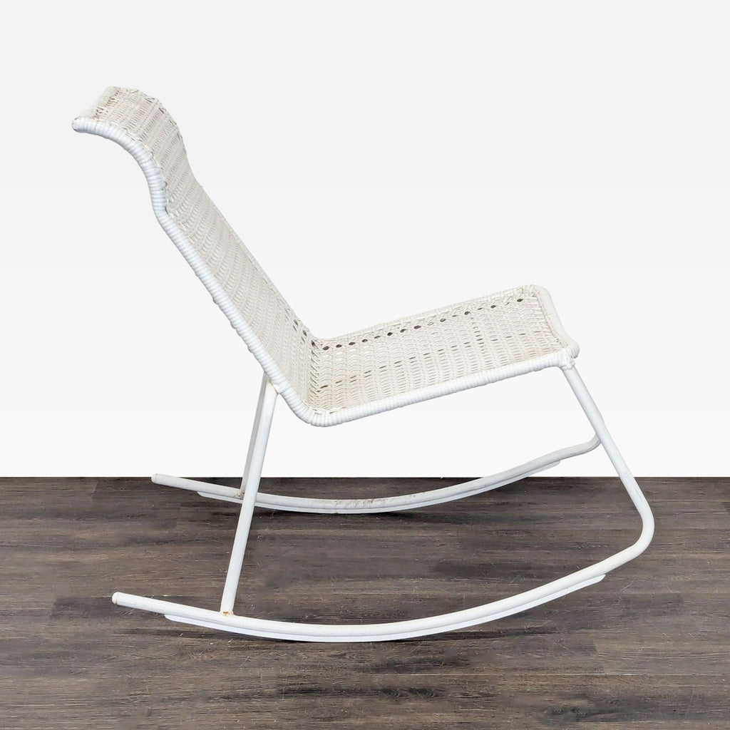 White Wicker and Metal Rocking Chair – Modern Casual Style