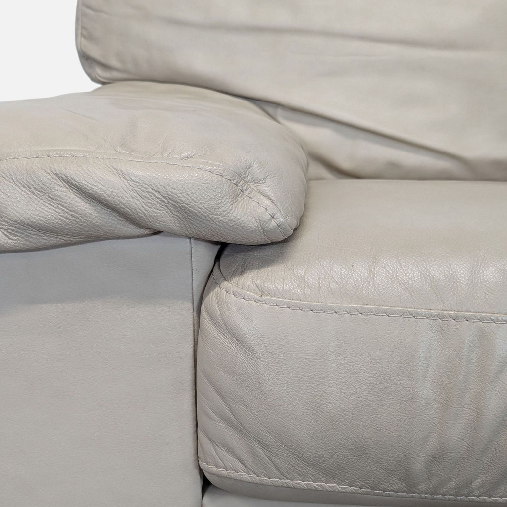 Italsofa Beige Leather Lounge Armchair – Comfortable and Stylish