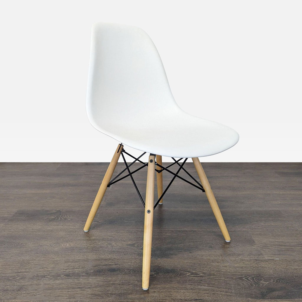 Set of Six Herman Miller Eames Molded Plastic Side Chairs