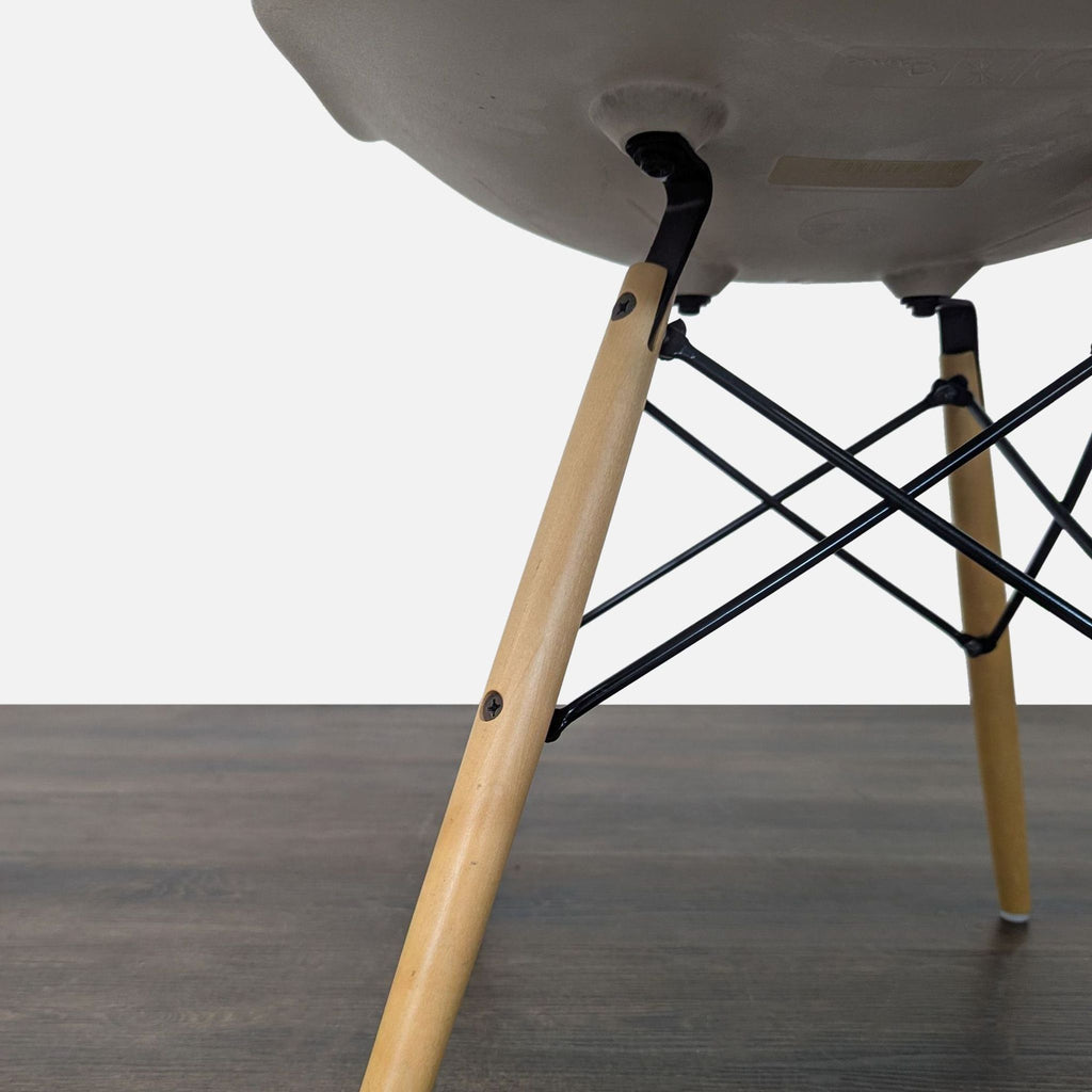 Set of Six Herman Miller Eames Molded Plastic Side Chairs