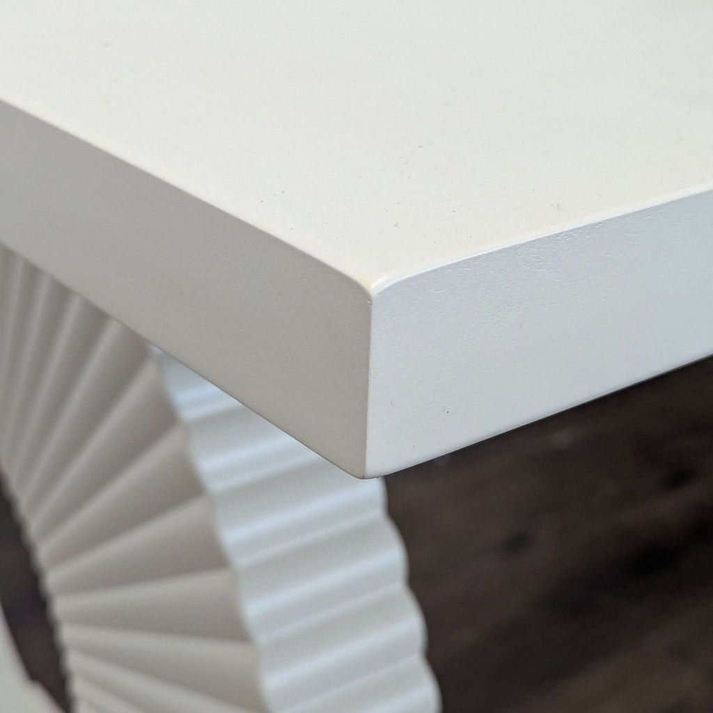 Flower-shaped base console table in engineered wood, designed by Tribesigns, with elegant curved lines.