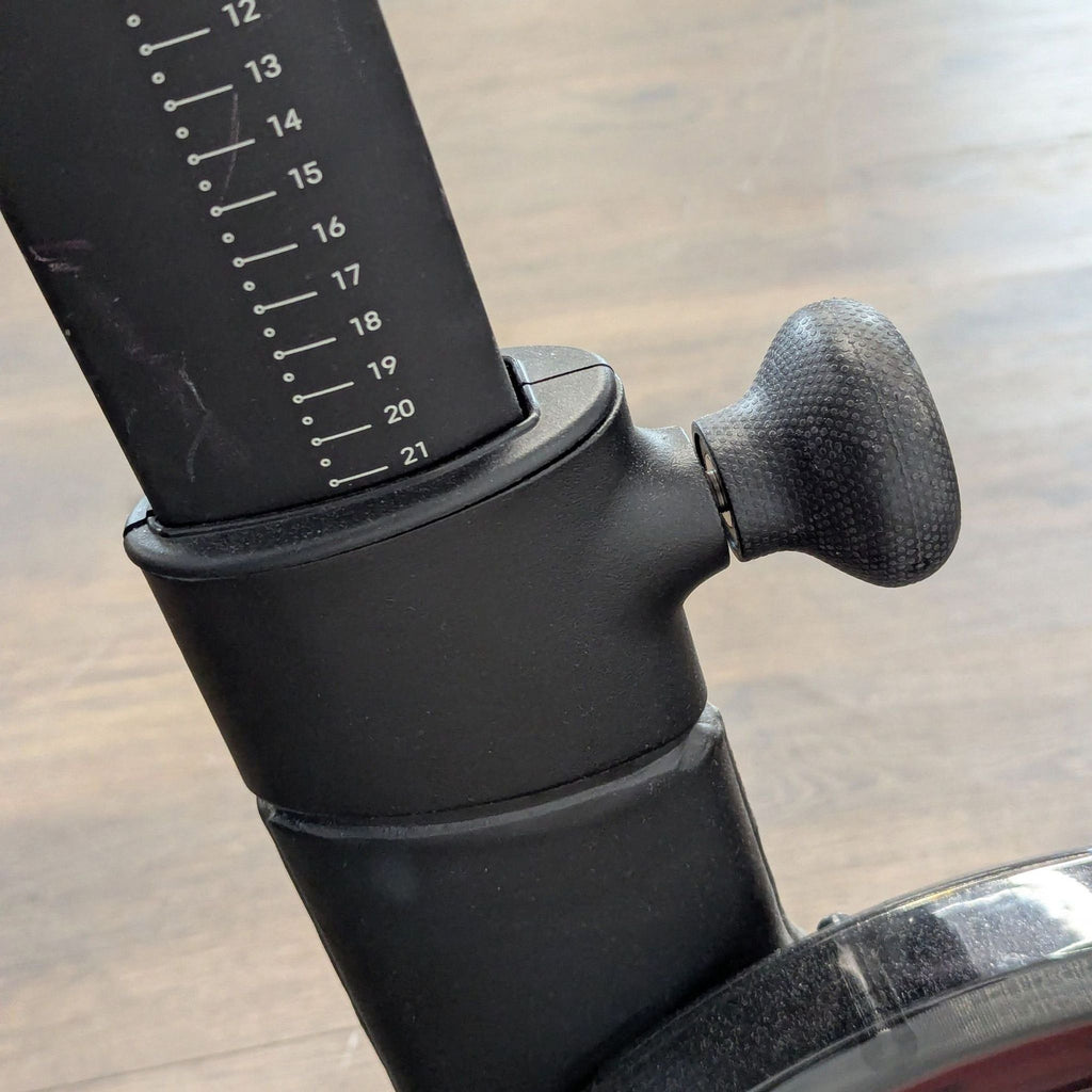 Peloton Exercise Bike with Touchscreen and Dumbbells - Gym Equipment