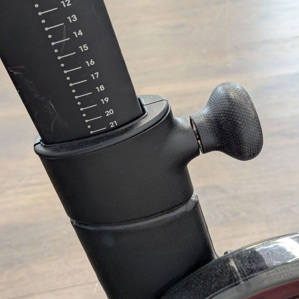 Peloton Exercise Bike with Touchscreen and Dumbbells - Excellent Condition