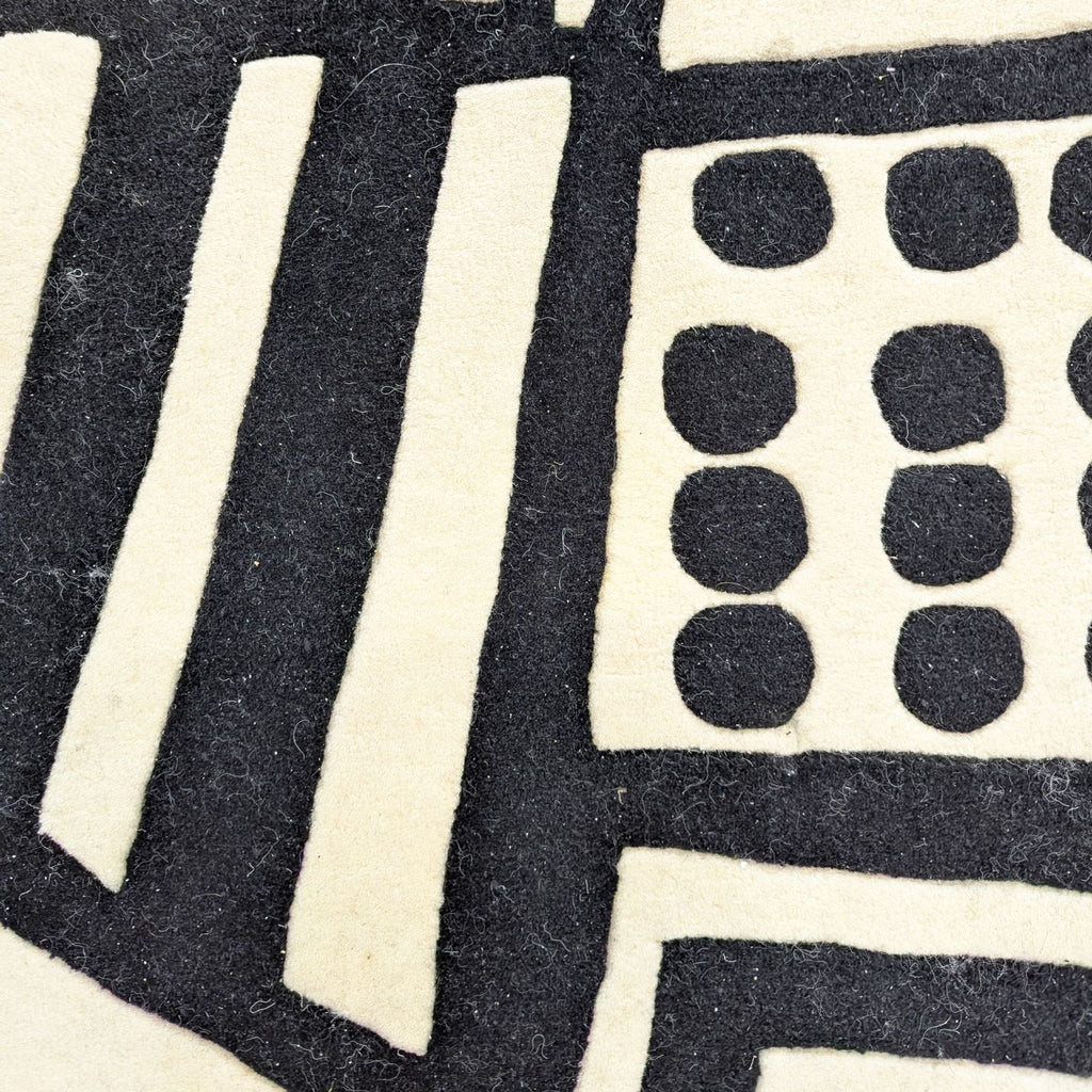 Safavieh Fifth Avenue 5’x8’ Black and White Abstract Geometric Area Rug