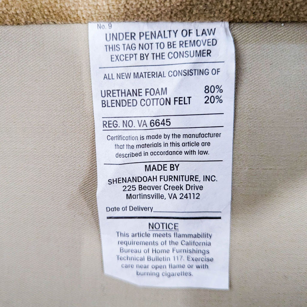Room and Board 3-Seat Sofa in Light Beige Fabric