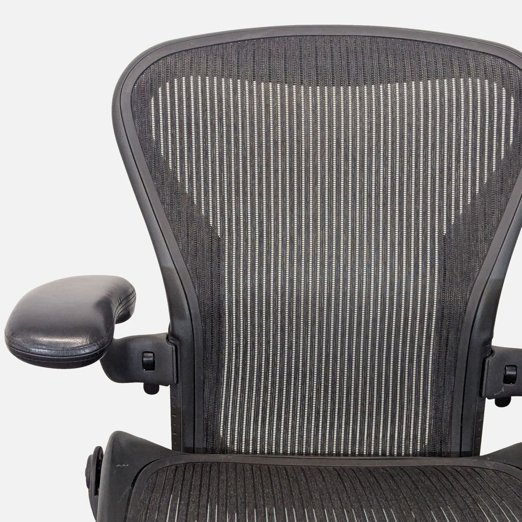 Herman Miller Aeron Ergonomic Office Chair - Adjustable Mesh