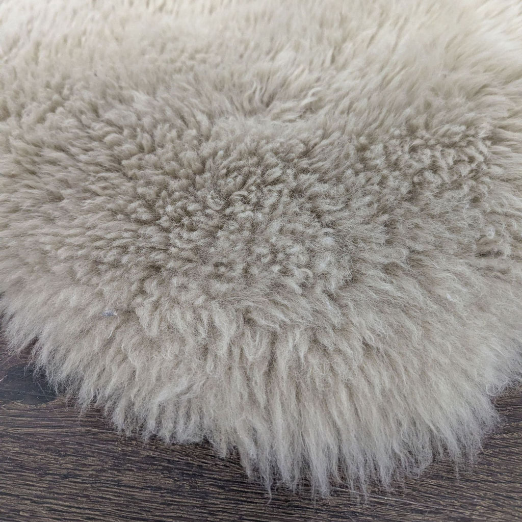 Overland Sheepskin Runner Rug – Soft Beige, Natural Shape