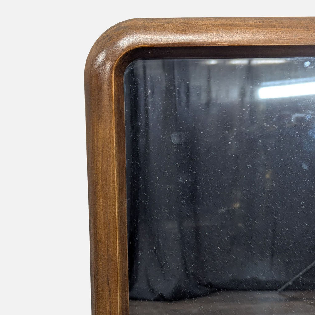 Uniek Mirror in Walnut Frame