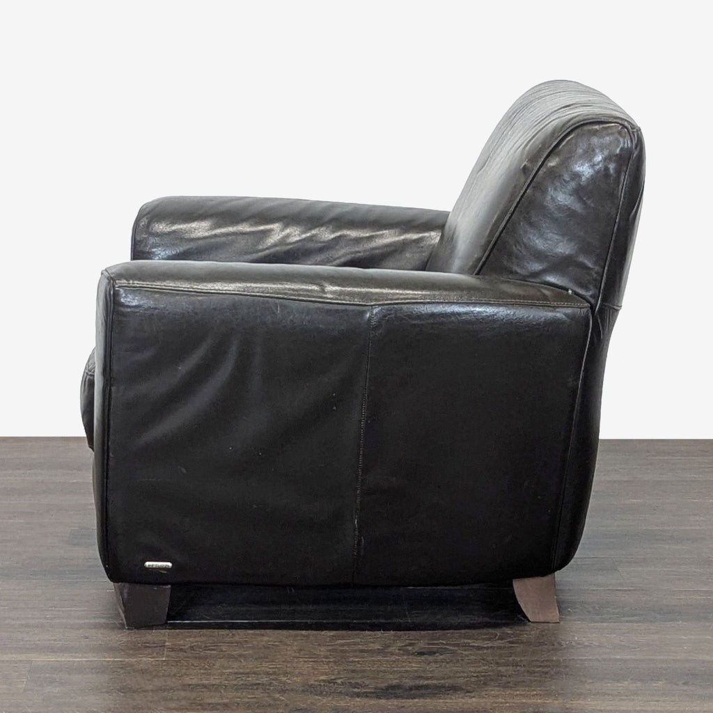 Natuzzi Black Leather Lounge Armchair - Comfortable Modern Seating