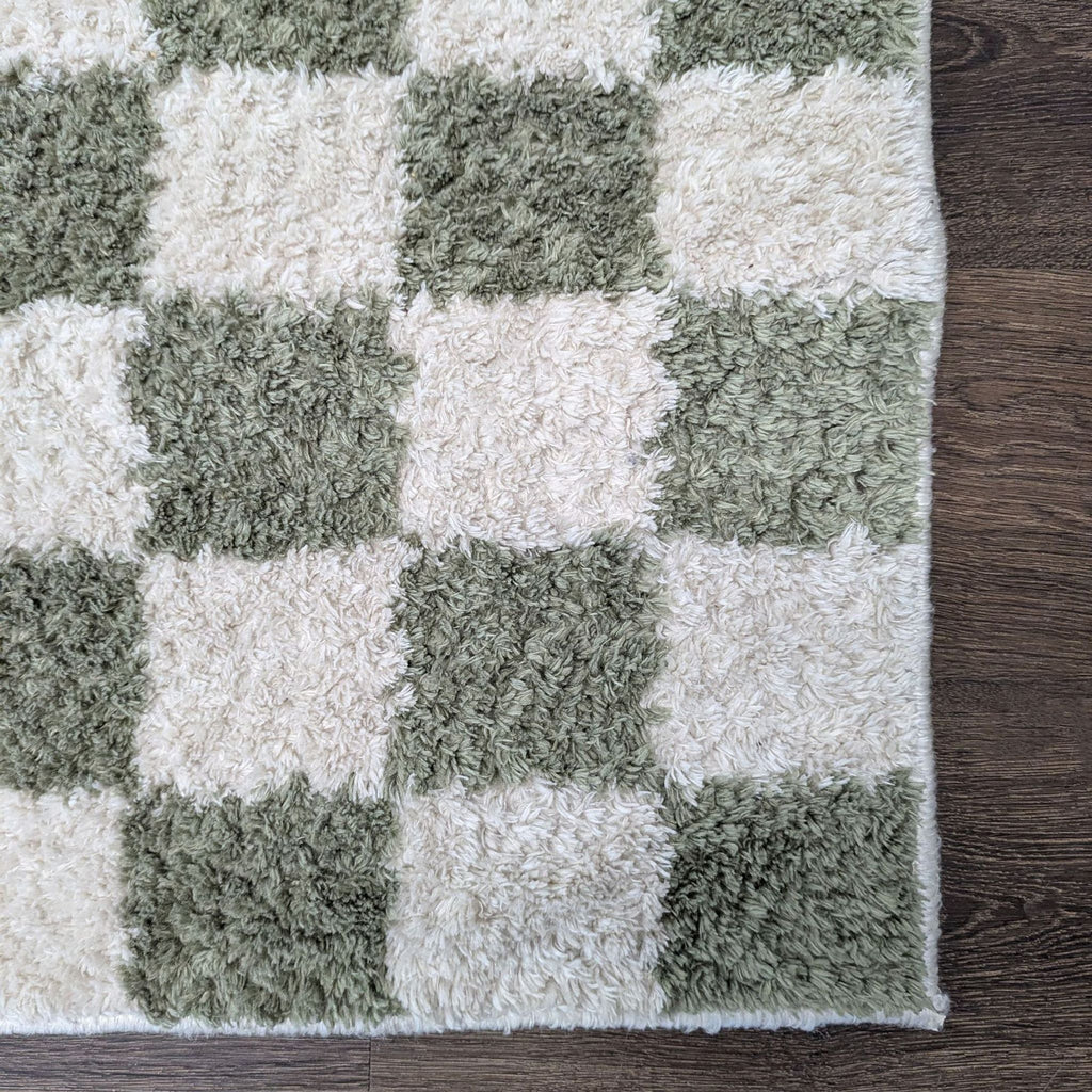 5'2" x 7' Fossay Checkerboard Rug