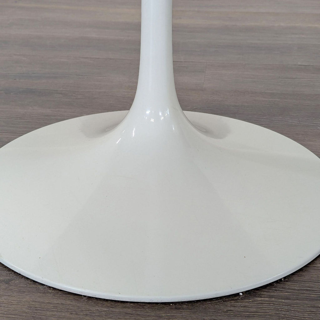 Knoll Saarinen Dining Table - Accepted Offer (25.05% discount)