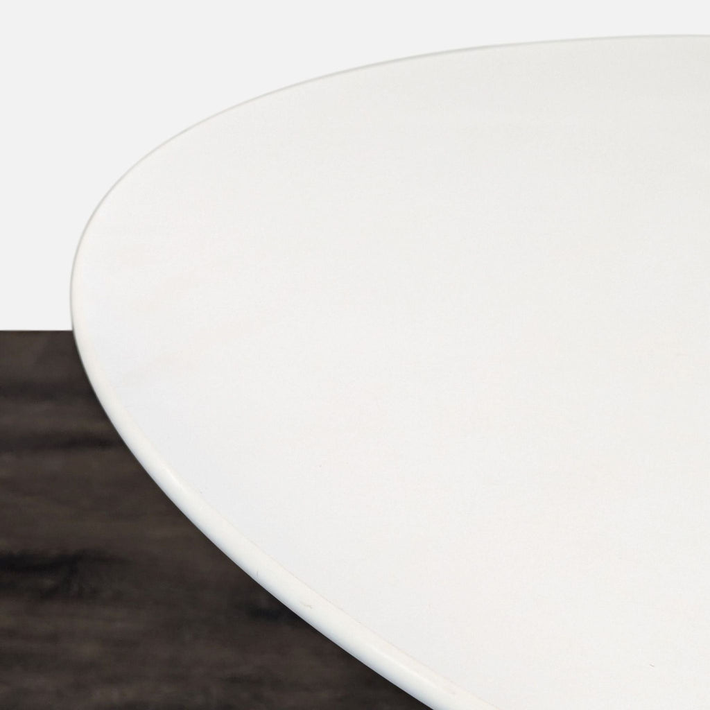 Knoll Saarinen Dining Table - Accepted Offer (25.05% discount)