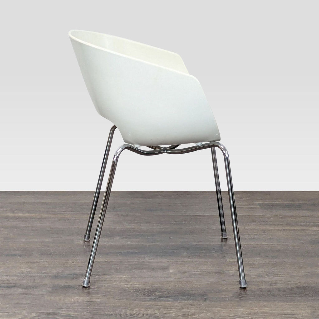 Sintesi Orbit Chair