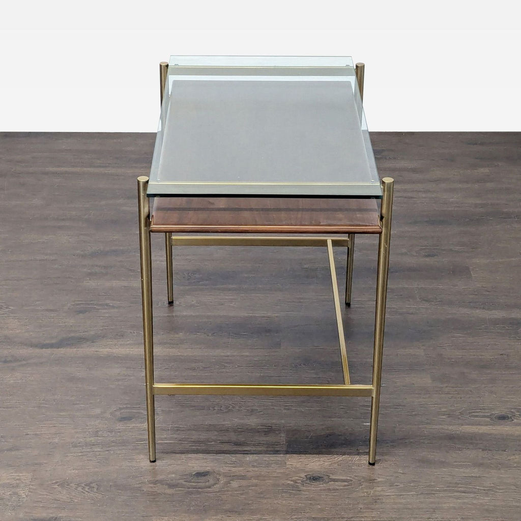 Certainly! However, it appears that the images or a detailed description of the item are missing from your message. Please provide the images or a complete description of the desk you’d like summarized, so I can create three appropriate alt texts.