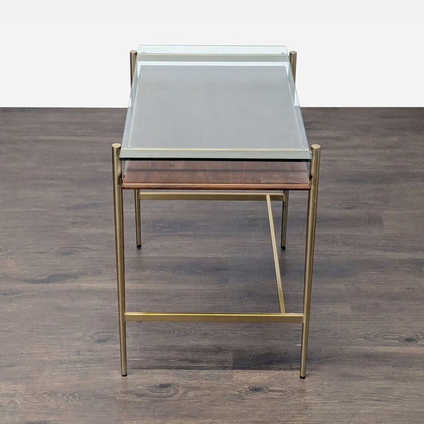 Certainly! However, it appears that the images or a detailed description of the item are missing from your message. Please provide the images or a complete description of the desk you’d like summarized, so I can create three appropriate alt texts.