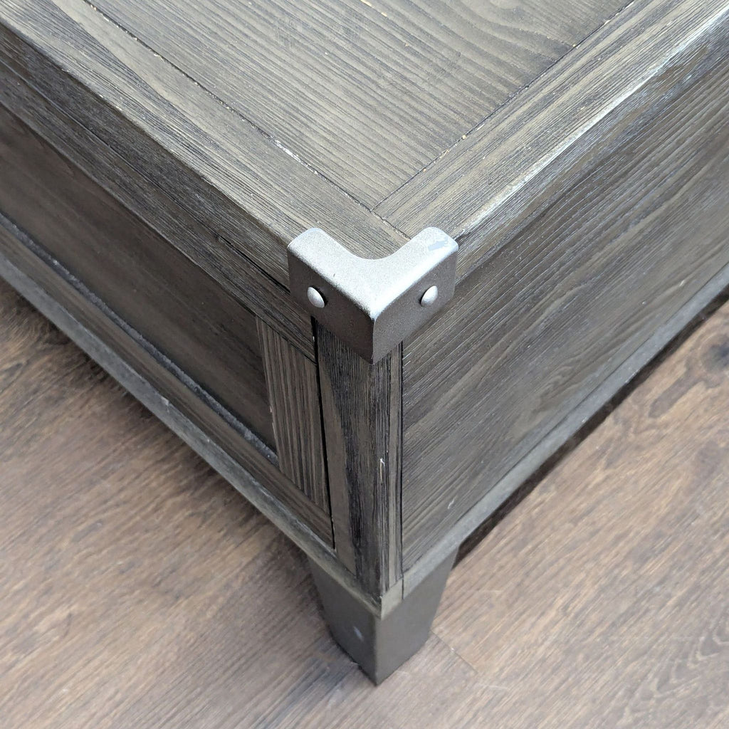 Ashley Furniture Todoe Lift-Top Coffee Table