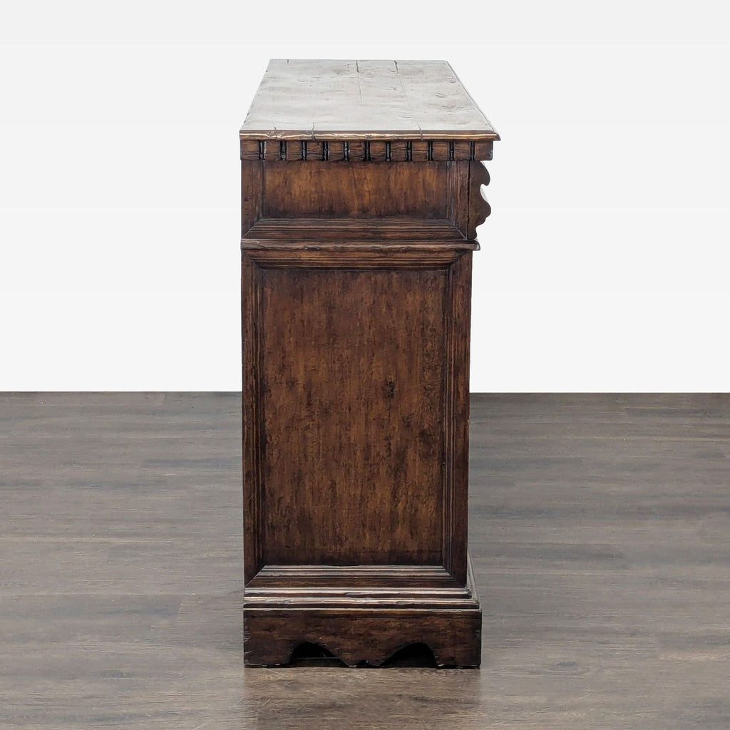 Formations Italian Credenza