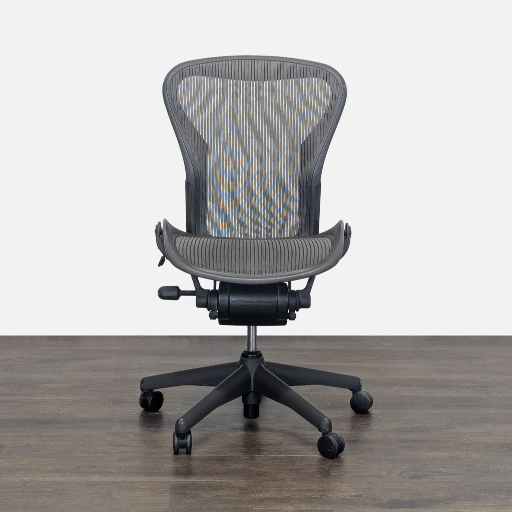 Herman Miller Aeron Ergonomic Mesh Office Chair - Adjustable Black