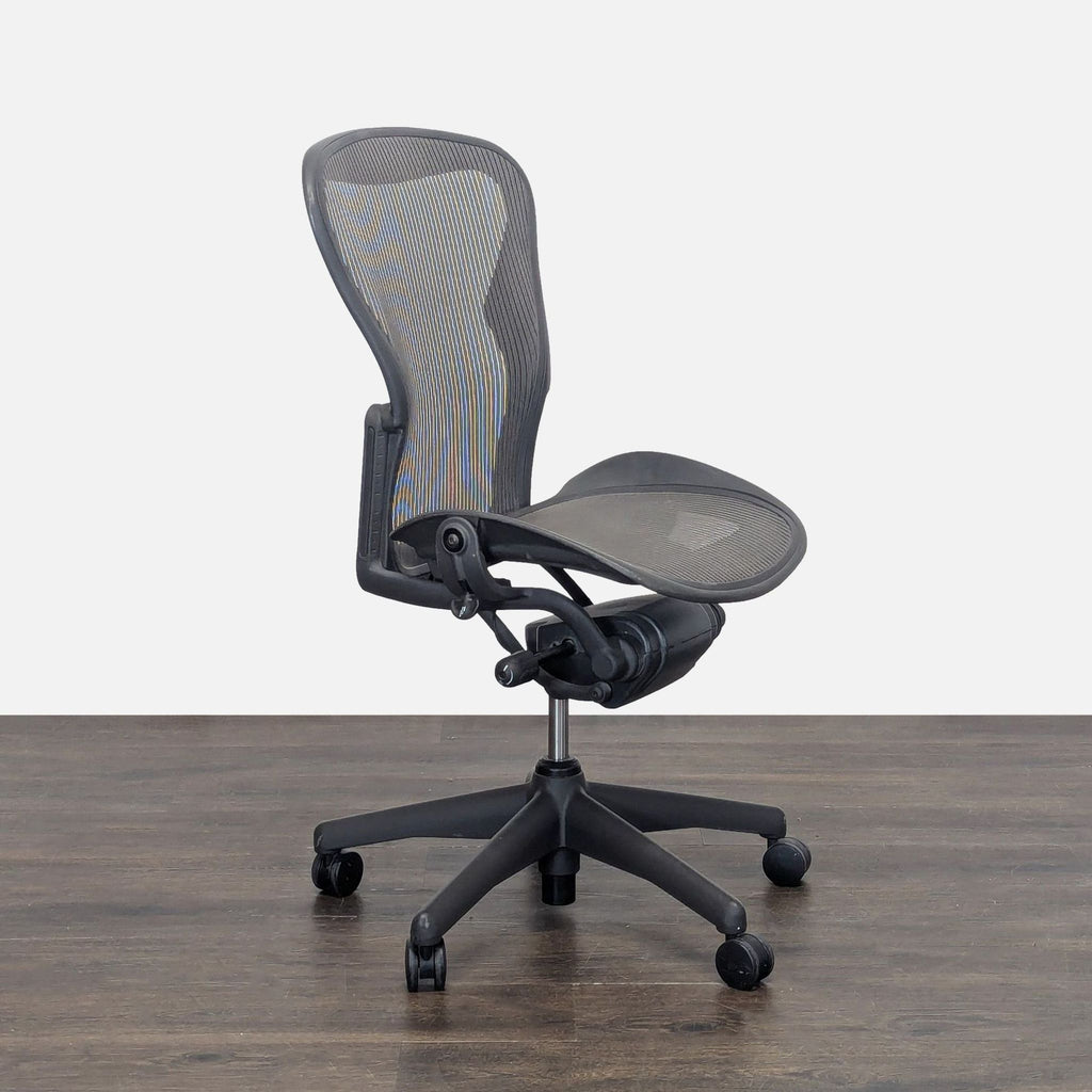 Herman Miller Aeron Ergonomic Mesh Office Chair - Adjustable Black