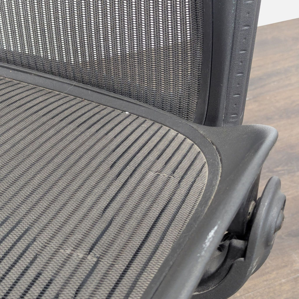 Herman Miller Aeron Ergonomic Mesh Office Chair - Adjustable Black