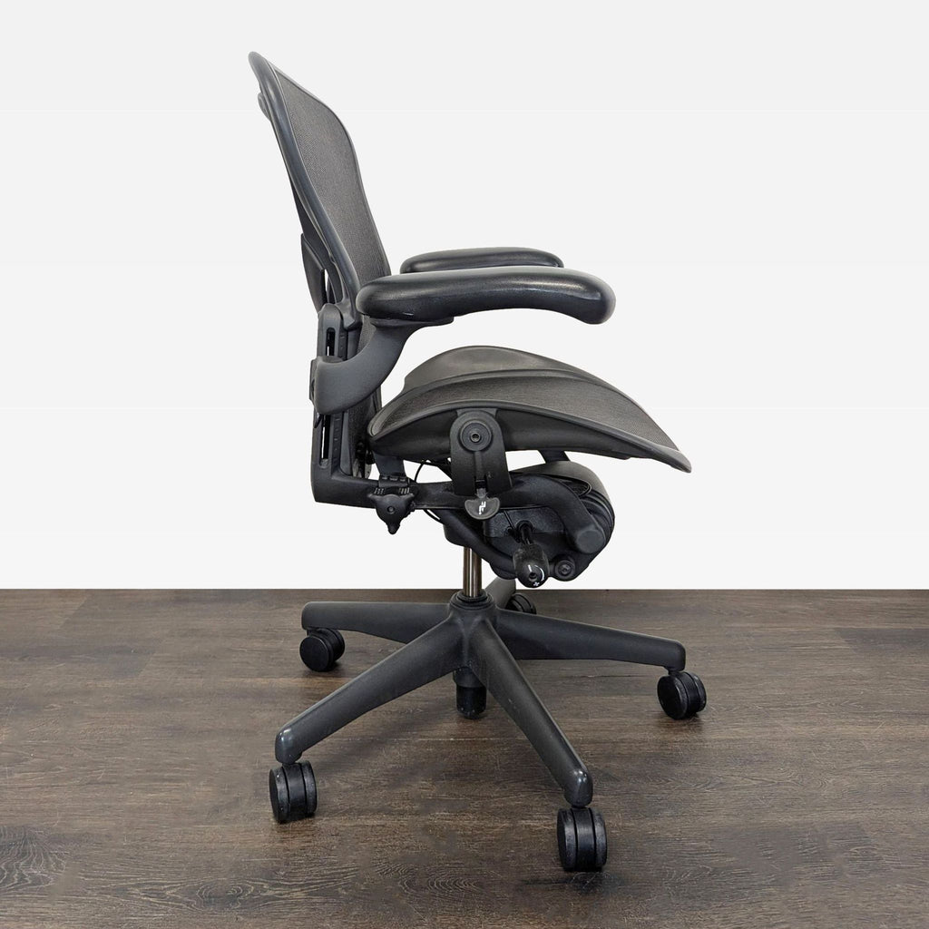 Herman Miller Aeron Size A Ergonomic Office Chair - Black Mesh