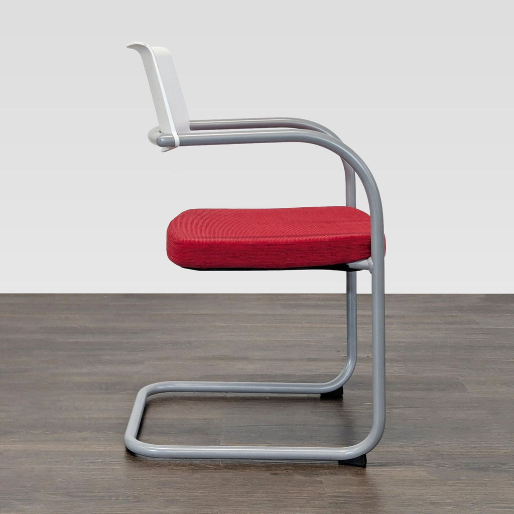Knoll Moment Armchair