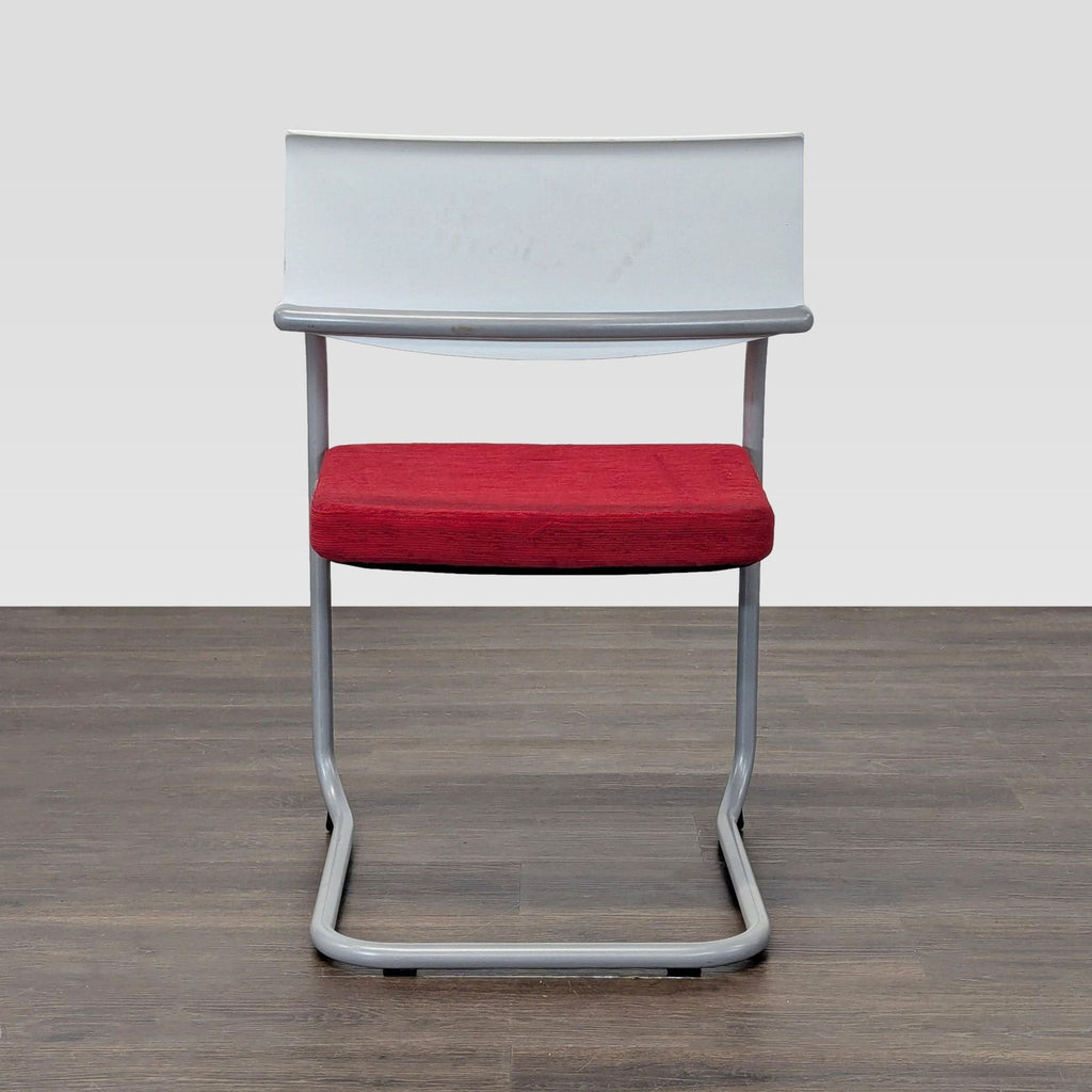 Knoll Moment Armchair
