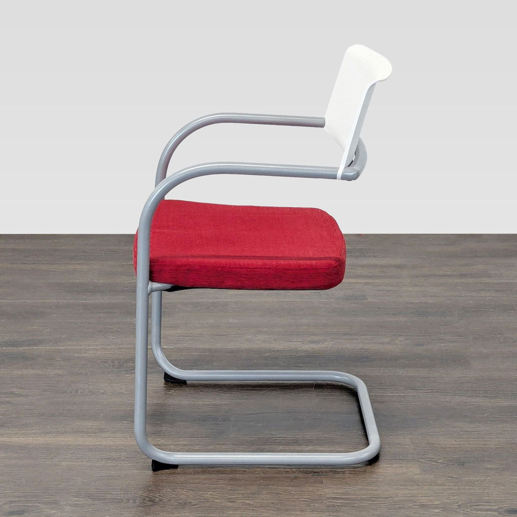 Knoll Moment Armchair
