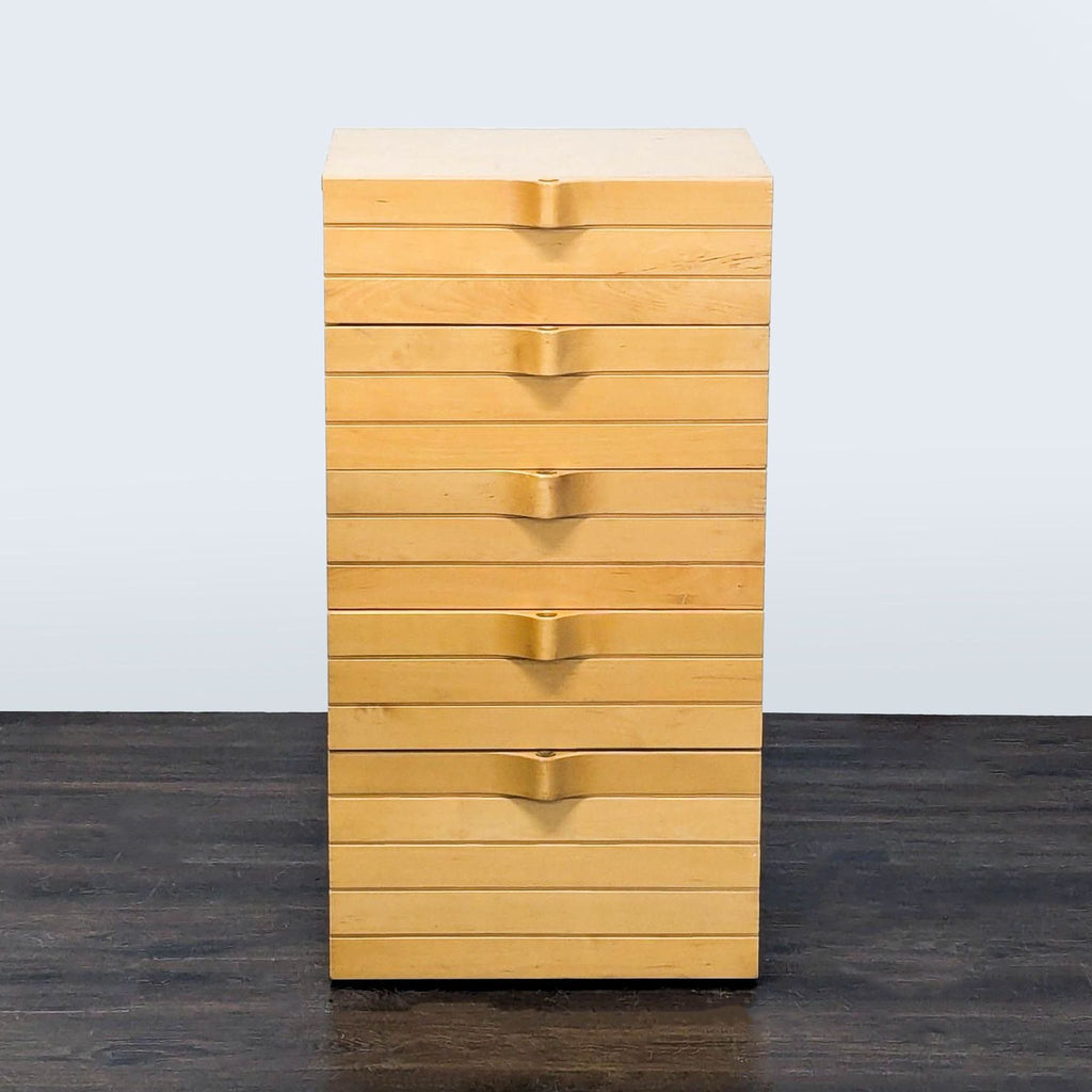 Contemporary 5-Drawer Lingerie Chest / Tall Chest - Accepted Offer (36.97% discount)