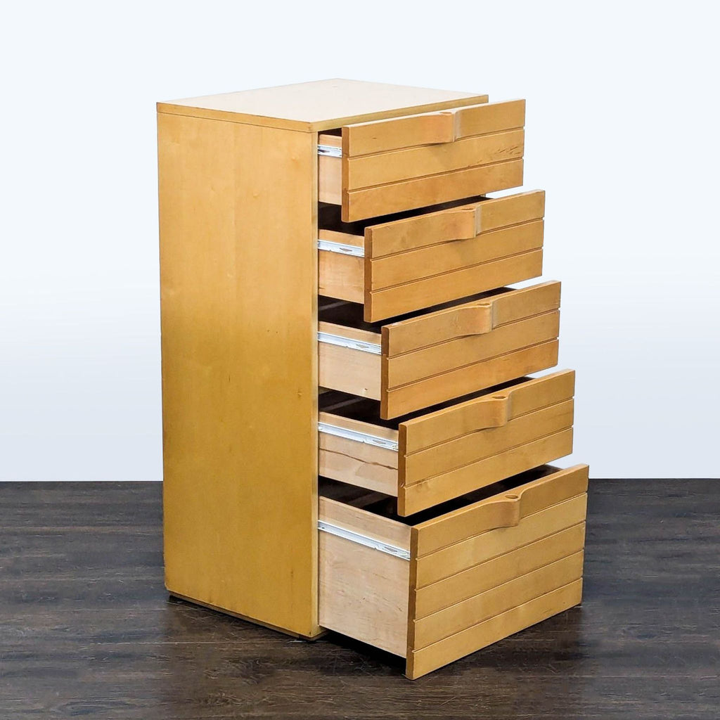 Contemporary 5-Drawer Lingerie Chest / Tall Chest - Accepted Offer (36.97% discount)