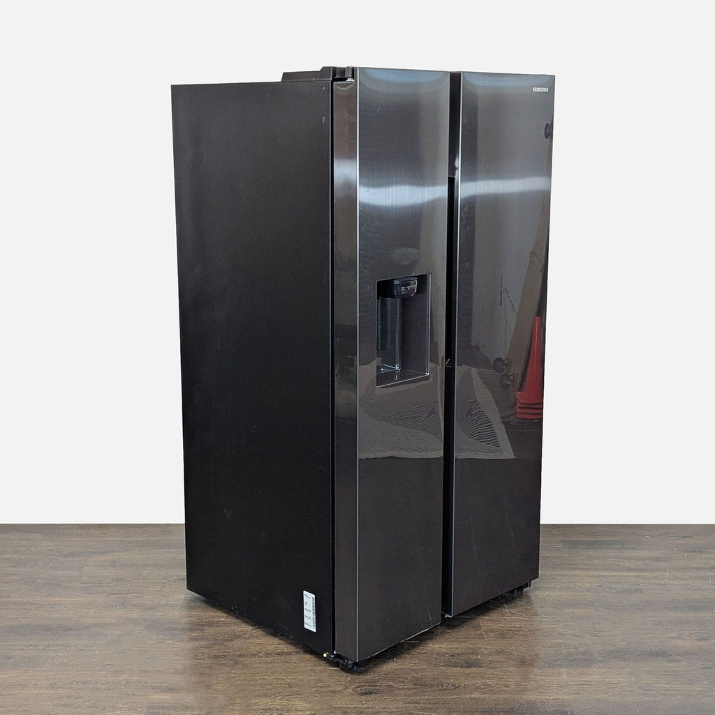 Samsung Side-by-Side Refrigerator with Water Dispenser - Stainless Steel