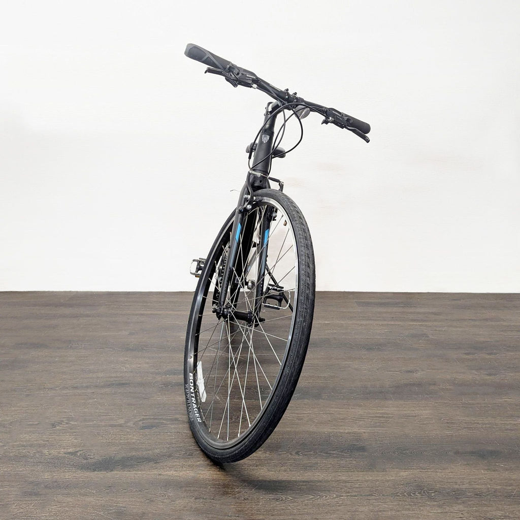 Trek Hybrid Outdoor Bike – Lightweight, Reliable, Ready to Ride!