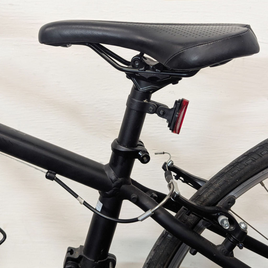 Trek Hybrid Outdoor Bike – Lightweight, Reliable, Ready to Ride!