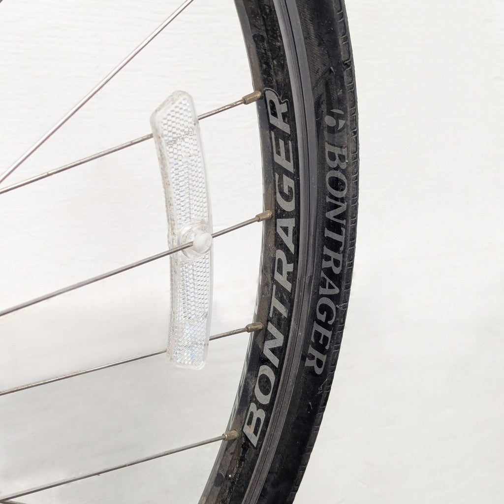 Trek Hybrid Outdoor Bike – Lightweight, Reliable, Ready to Ride!