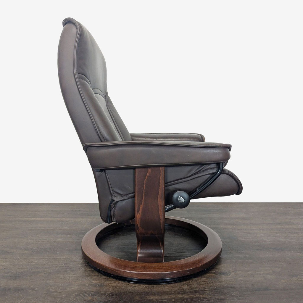Stressless Ekornes Lounge Chair with Ottoman – Dark Brown Leather & Wood Base