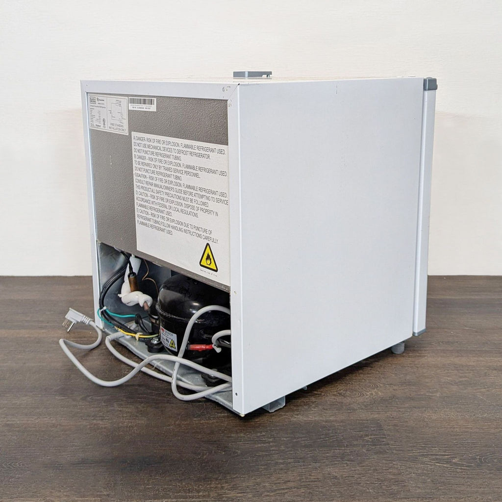 Black + Decker Compact Mini Refrigerator – White, Space-Saving Design