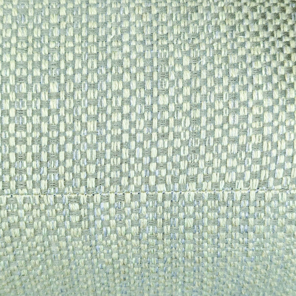 1070358