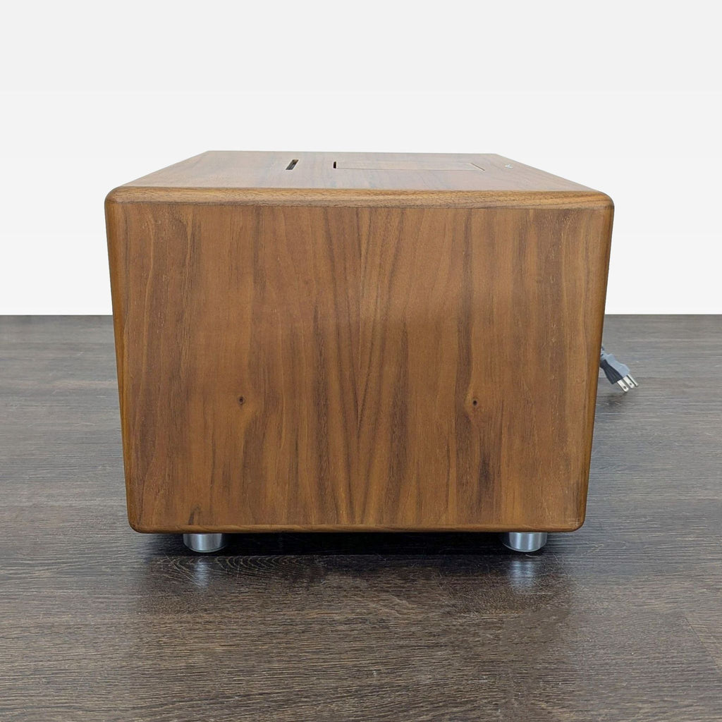 Geneva Speaker