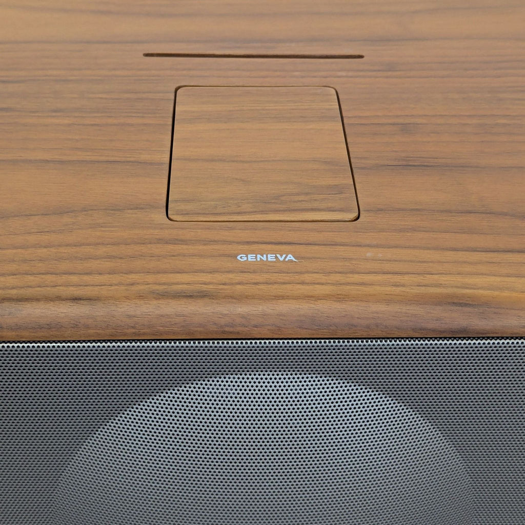 Geneva Speaker