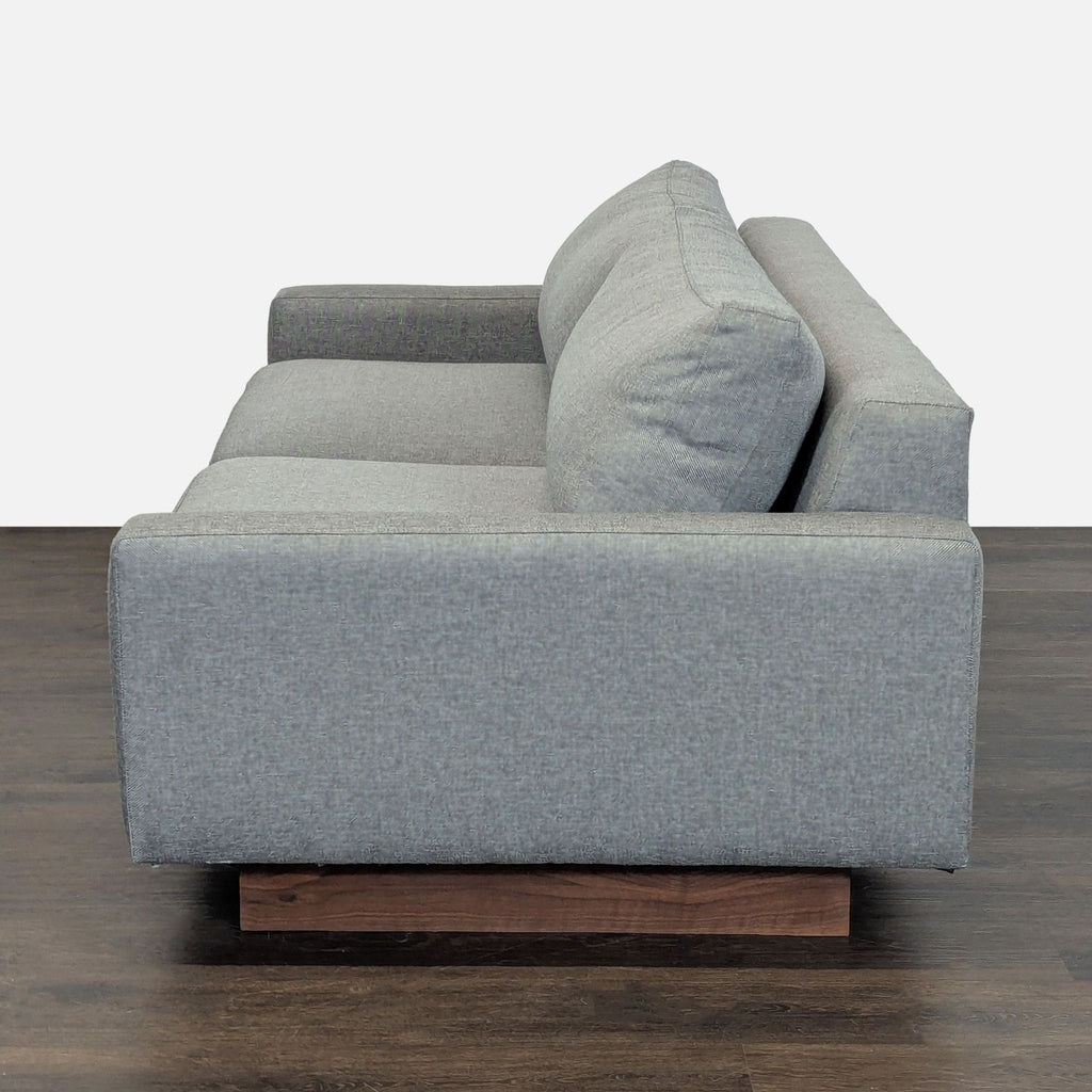 Room & Board Pierson Modern Gray Loveseat – Comfortable and Stylish Seating