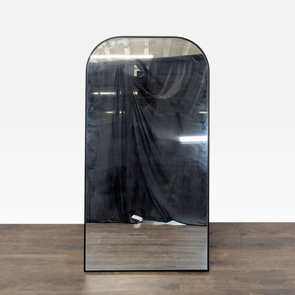 Arched Standing Mirror with Metal Frame