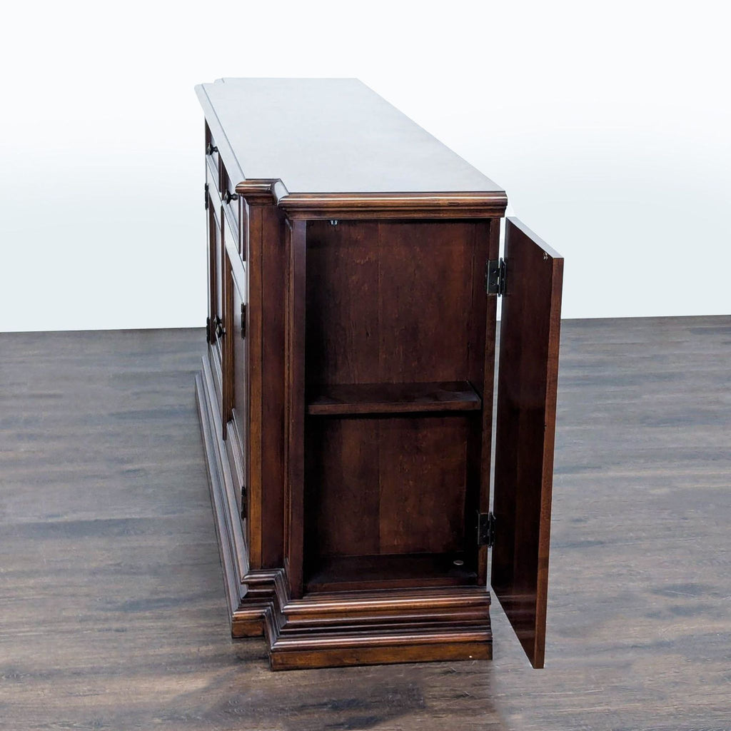 Ethan Allen Townhouse Kenmere Buffet